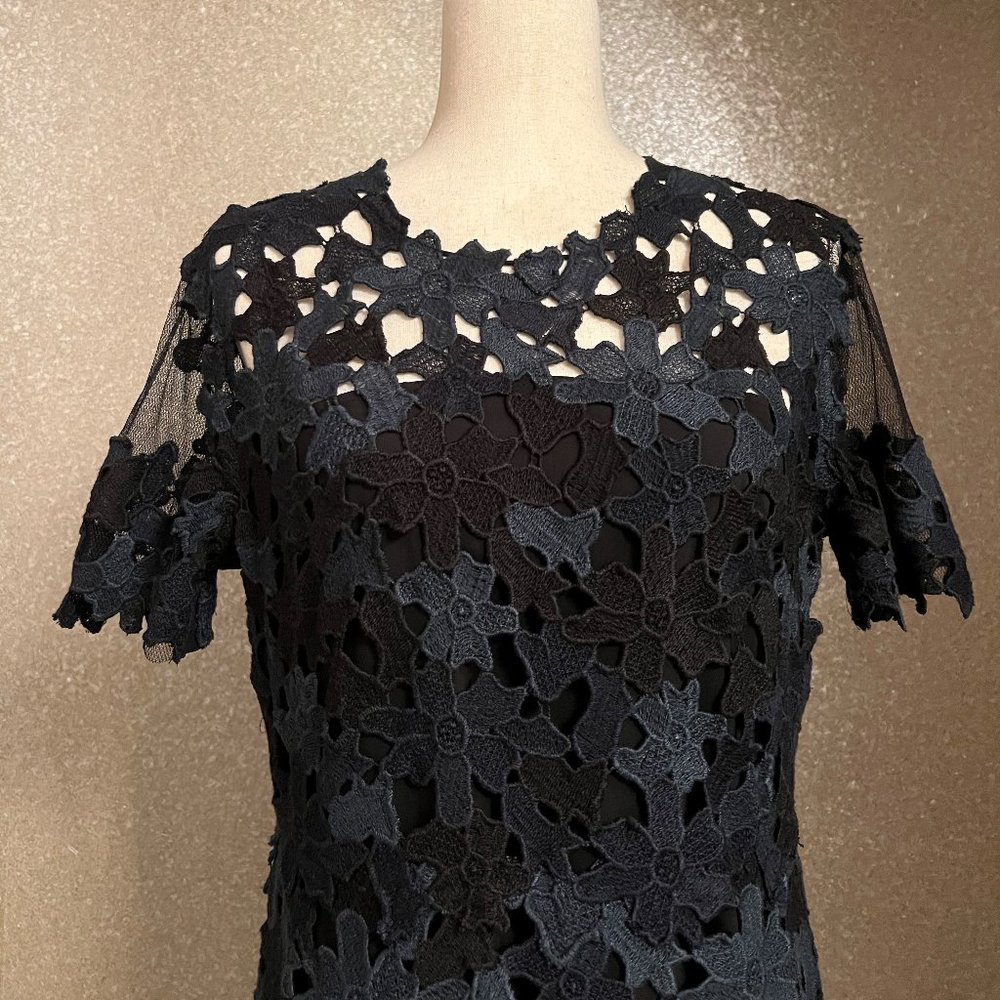 Elie Tahari - Neiman Marcus Size 10- Ophelia Short Sleeve Lace Sheath Dress